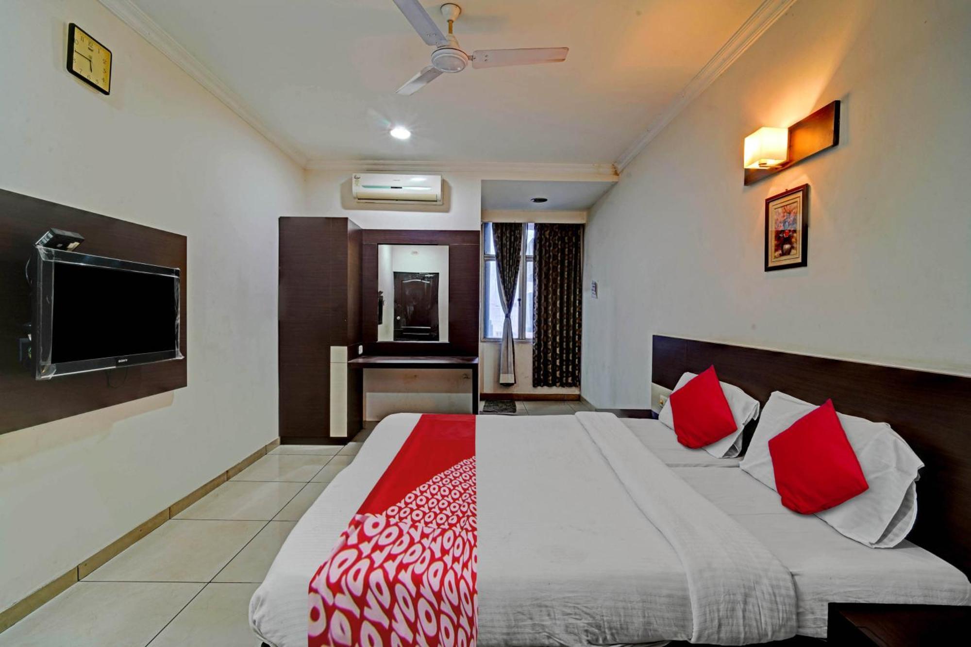 Hotel O Jk Inn Tiruppur Extérieur photo